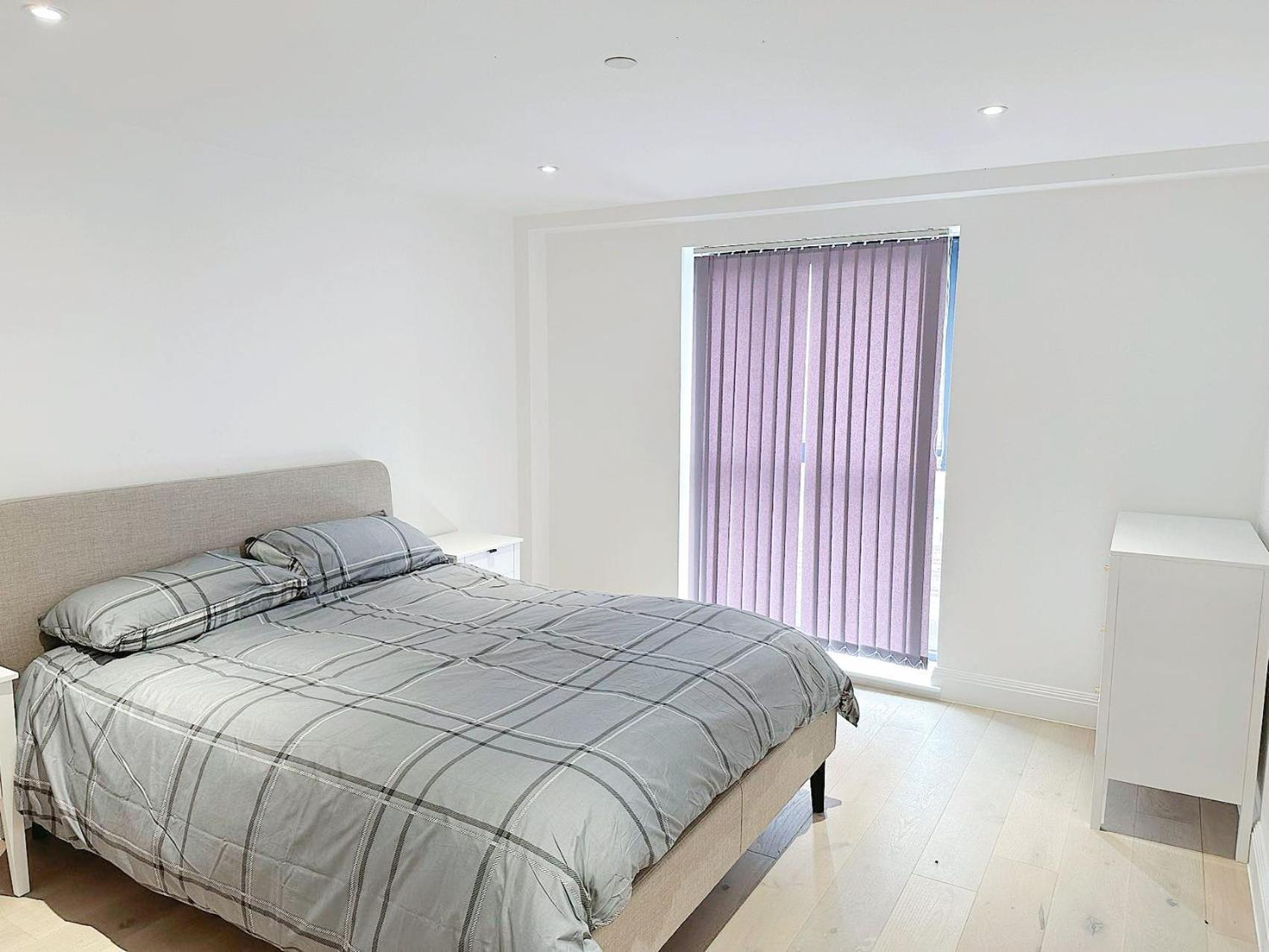 Luxury Modern Flat Near Center Lägenhet London Exteriör bild
